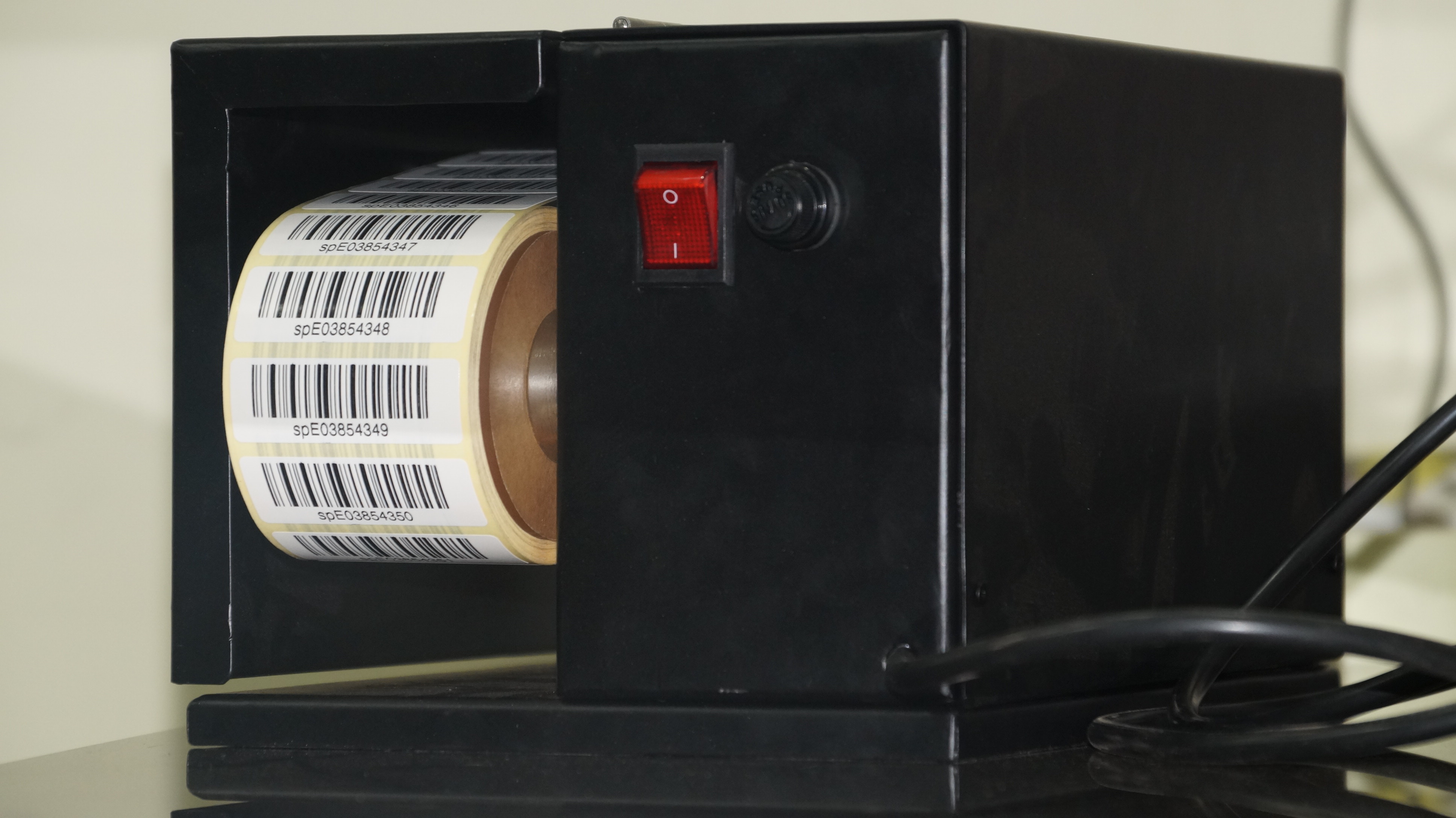 Label Dispenser Machine